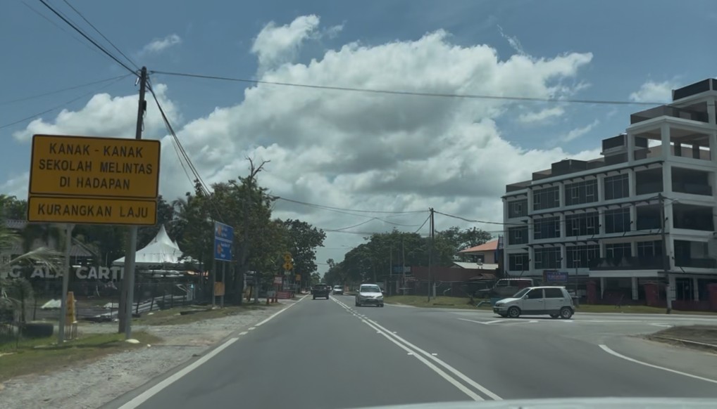 Roadside Image