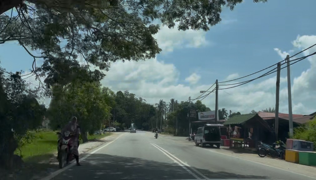 Roadside Image
