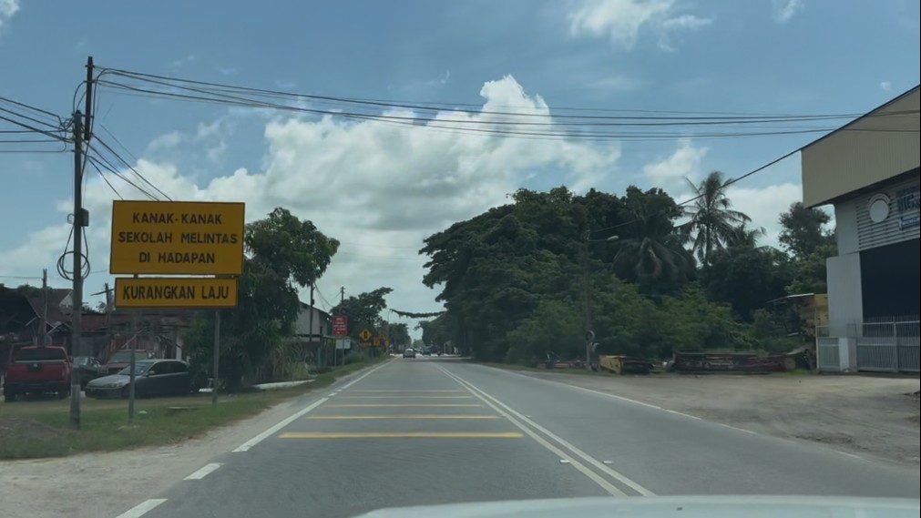 Roadside Image